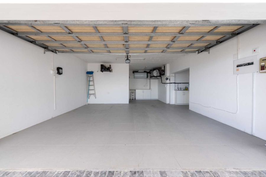 4 Bedroom Property for Sale in Camps Bay Western Cape